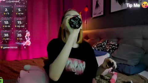 Jessie online show from May 15, 9:39 am