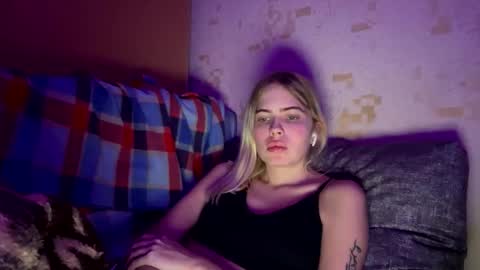 jessika_evans online show from December 4, 7:13 pm