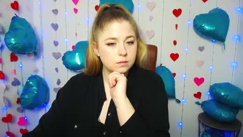 Snapshot of jessikadaniels chatting on February 24, 7:11 am Jess online show from February 24, 7:11 am