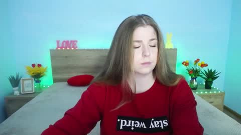 Snapshot of jessikadaniels chatting on March 10, 7:22 am Jess online show from March 10, 7:22 am