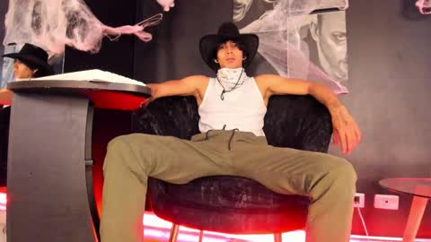 Snapshot of jett_savage chatting on October 13, 2:41 pm jett_savage online show from October 13, 2:41 pm