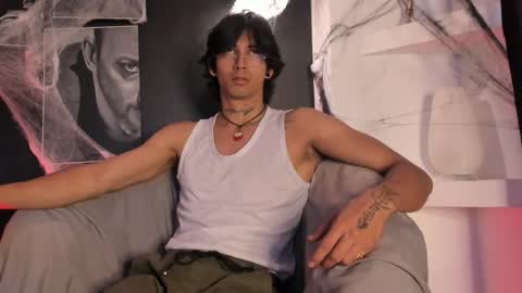 Snapshot of jett_savage chatting on October 20, 2:00 pm jett_savage online show from October 20, 2:00 pm