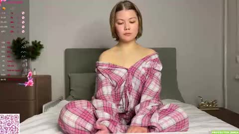 Mona online show from March 5, 2:34 pm