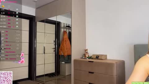 Mona online show from March 27, 5:35 am