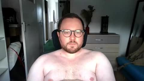 jeuneloup92 online show from September 20, 7:33 am