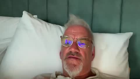 jewlronny online show from October 12, 4:49 am