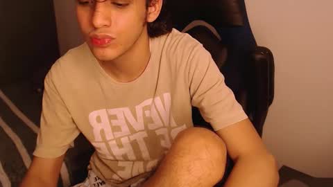 jey_foxx online show from October 3, 8:06 pm