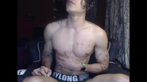 jffer_slhom online show from October 28, 7:48 pm