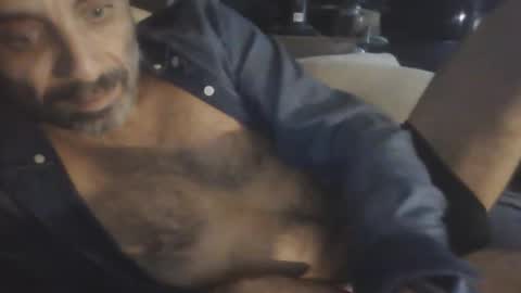 jglarsbel online show from March 7, 3:56 pm