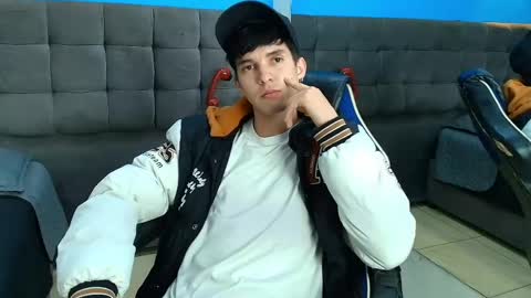 Jheampiero online show from May 25, 4:02 pm