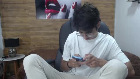 Jhoel online show from March 5, 1:06 pm