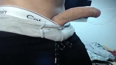 jhonaiker online show from April 19, 4:57 am