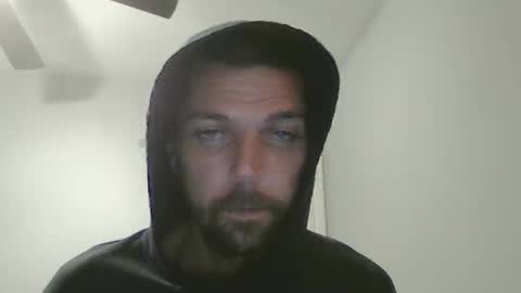 jholls online show from December 12, 6:47 am