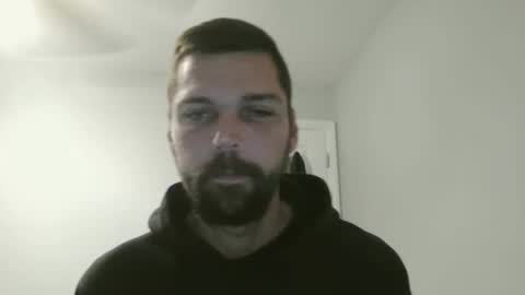 jholls online show from January 19, 8:30 pm