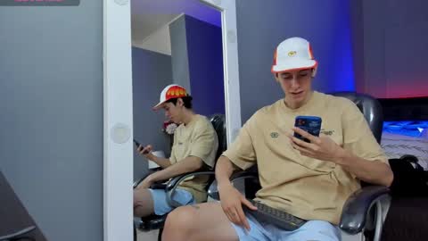 Jhon online show from September 22, 1:37 pm