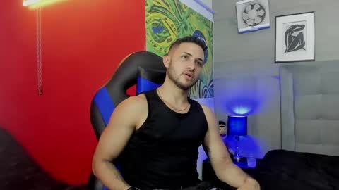 jhonny online show from February 25, 8:12 pm