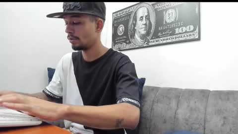 jhonson821 online show from December 20, 9:16 am