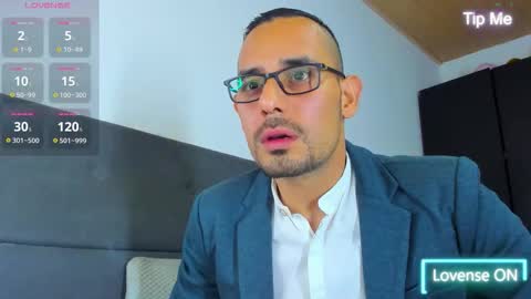 Snapshot of jhonyalzate chatting on October 3, 2:21 am Jhony Alzate online show from October 3, 2:21 am