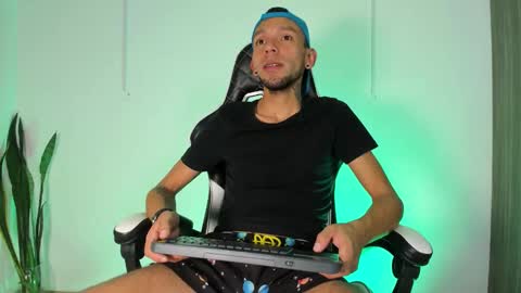 Snapshot of jhors_silv chatting on October 12, 11:39 pm Jhors online show from October 12, 11:39 pm