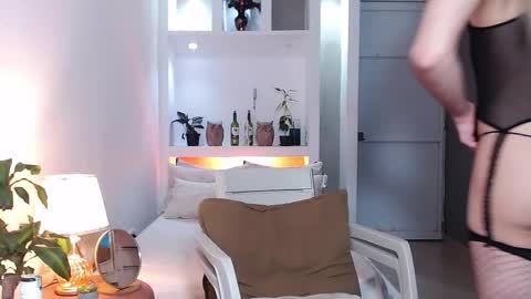 Jhuan Nhez online show from December 3, 12:42 am