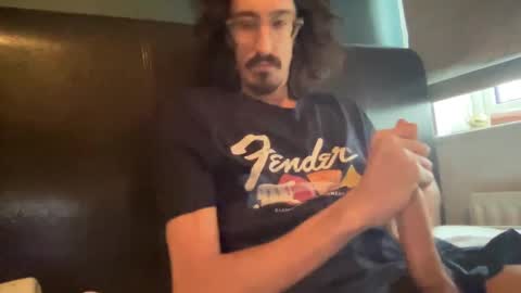 Jigz1986 online show from February 7, 11:45 am