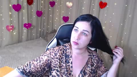 Jill online show from May 4, 2:40 am