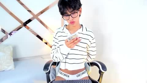 Jim  online show from March 17, 8:25 pm