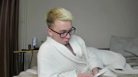 jimyti_bad_boy online show from April 14, 11:52 pm