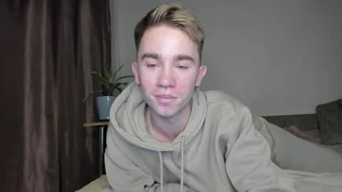 Snapshot of jimyti_bad_boy chatting on October 14, 2:03 am jimyti_bad_boy online show from October 14, 2:03 am