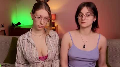 Hey Guys We are Julia ginger  Tina brunette online show from February 16, 6:43 pm