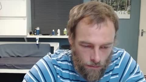 JamesJan van Rebel online show from January 14, 3:14 am