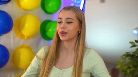 Jenny online show from April 20, 8:28 am