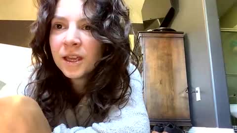 jlynn1997 online show from March 18, 2:23 pm