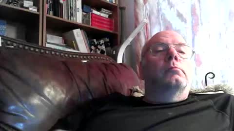 jmky2011 online show from March 6, 4:28 pm