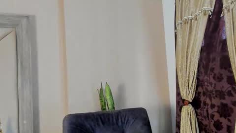 JOAN SAENZ online show from February 13, 7:10 pm