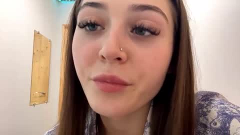 Adel online show from January 7, 7:19 pm