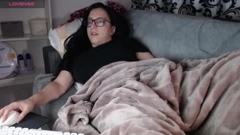 Jo online show from March 1, 8:53 pm