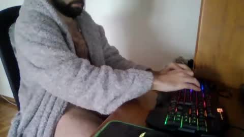 joaodias_18 online show from February 17, 2:49 pm