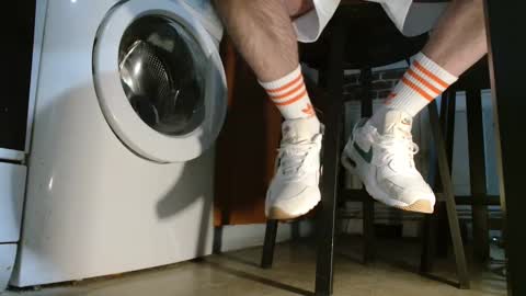 GUILLAUME feet and socks online show from February 5, 6:02 am