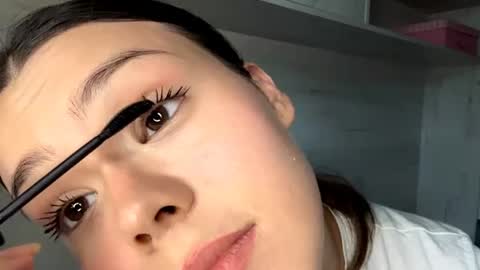 Mila online show from July 3, 1:05 pm