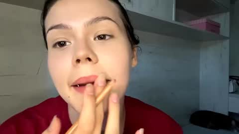 Mila online show from July 7, 1:04 pm