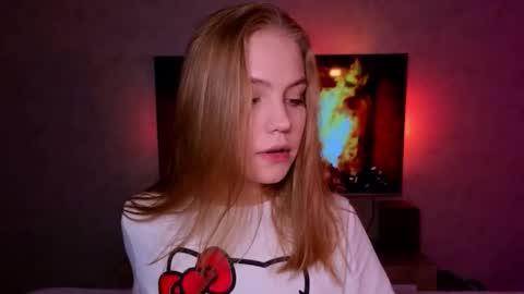 Snapshot of jodiewithgreen chatting on September 17, 7:28 pm Jodie 3 returning TODAY online show from September 17, 7:28 pm