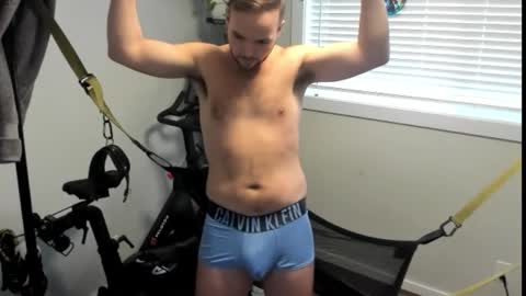 Bottomboy24 online show from December 17, 11:11 pm