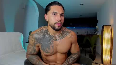 joe_esthetic online show from March 3, 9:26 pm