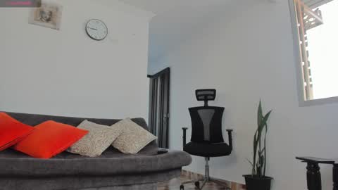 Snapshot of joelandalexa chatting on February 24, 8:14 pm joelandalexa online show from February 24, 8:14 pm