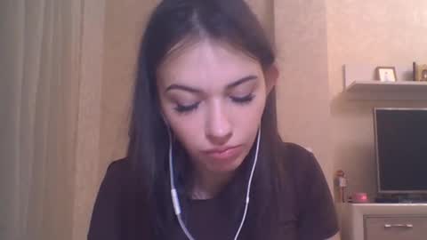 Jennifer online show from November 7, 7:49 pm