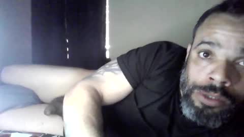 joelsantiagovazquez83 online show from April 10, 6:23 pm