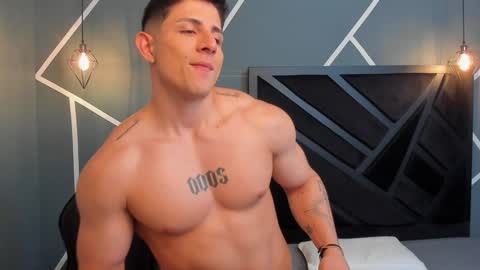 Johan Williams online show from December 24, 7:17 am