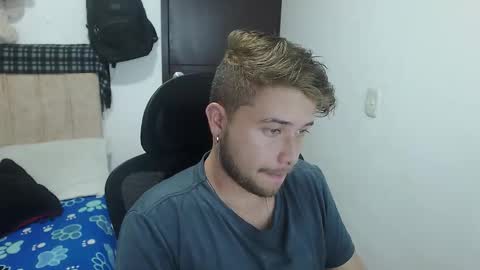 JOHAN independient model online show from October 21, 4:54 pm