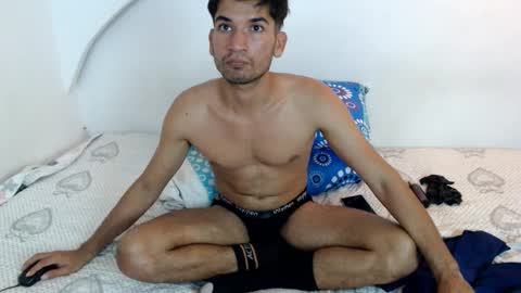 johanoro333 online show from February 12, 10:02 pm